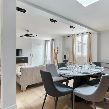 Apartman Elegant Et Confortable - Perreire