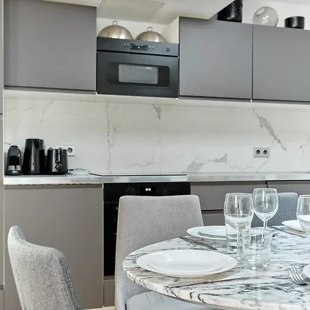 élégant Et Confortable - Perreire