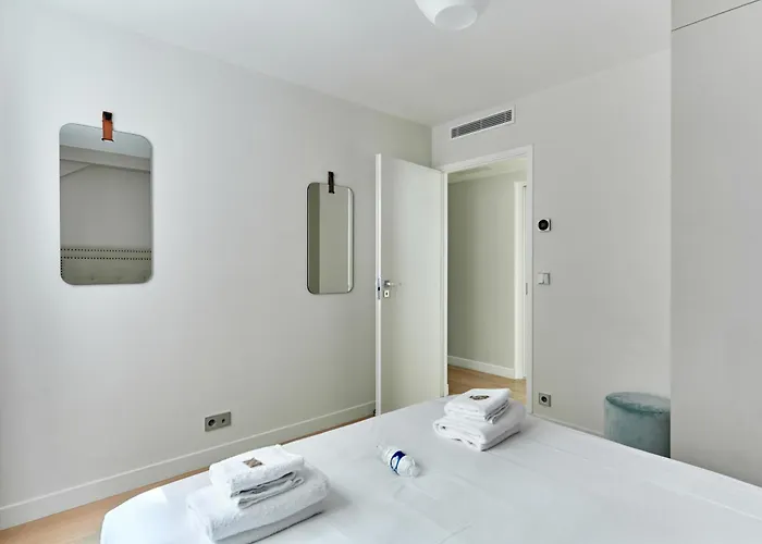 Elegant Et Confortable - Perreire